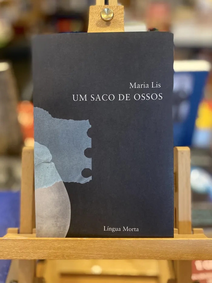 UM SACO DE OSSOS