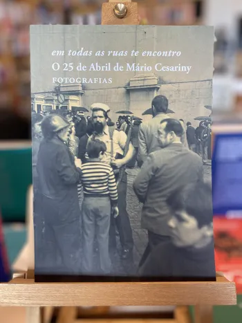 25 DE ABRIL DE MÁRIO CESARINY, O