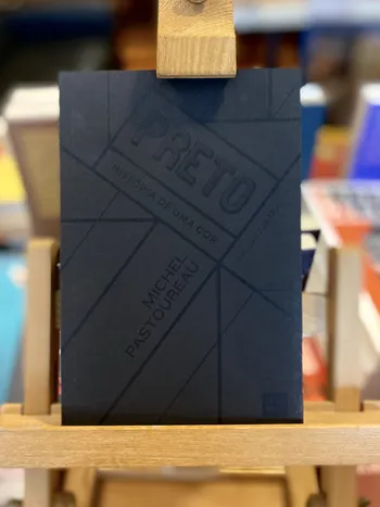 PRETO - HISTÓRIA DE UMA COR