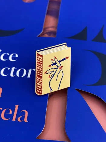 PIN A BOOK TO WEAR - CLARICE LISPECTOR